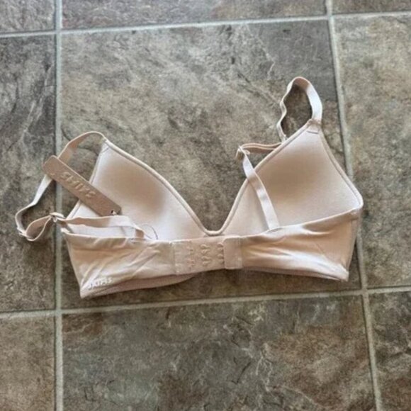 Skims Wireless Form Lightly Lined Bra Sand Size 30A Pre-owned - Picture 4 of 4